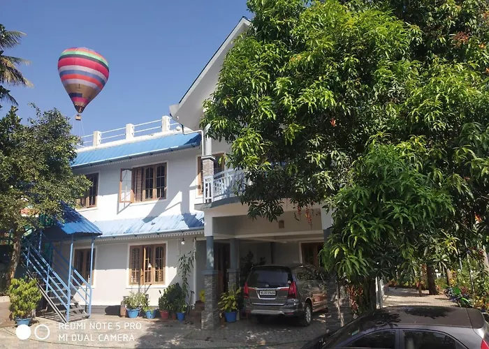 Dog Friendly Hotels in Munnar