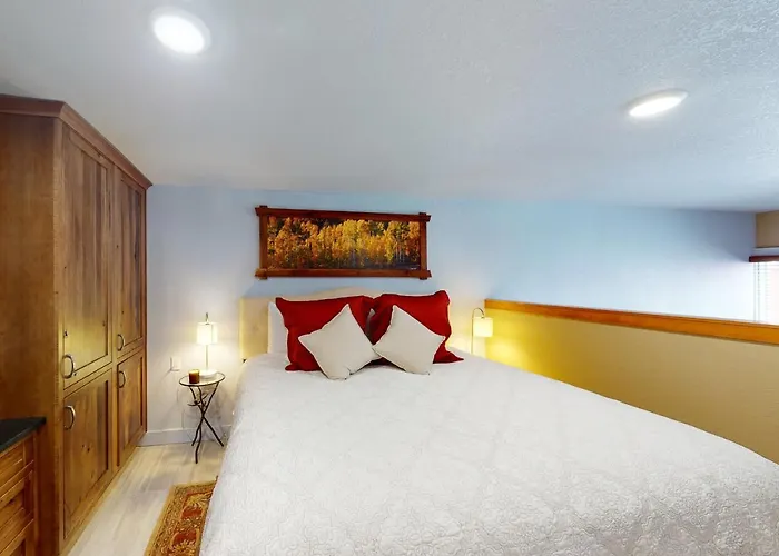 Dog Friendly Hotels in Joseph