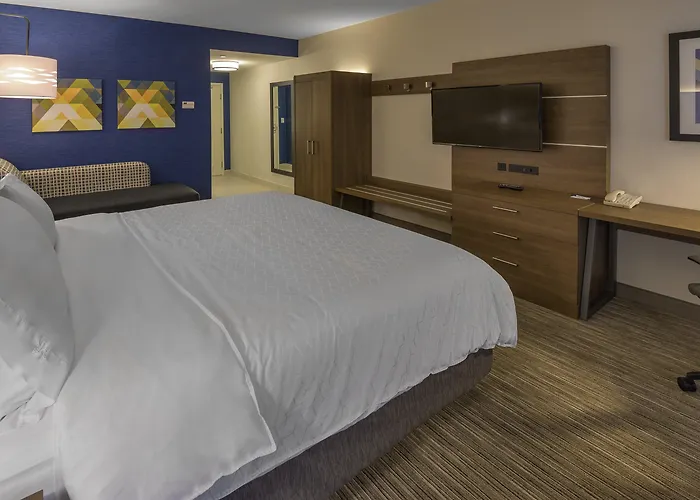 Dog Friendly Hotels in North Bay