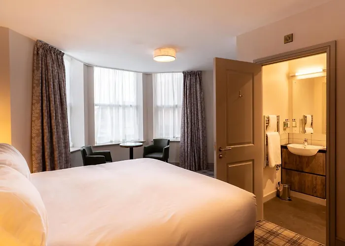 Dog Friendly Hotels in Lytham St Annes