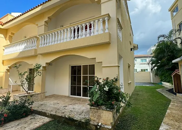 Dog Friendly Hotels in Boca Chica (Santo Domingo)