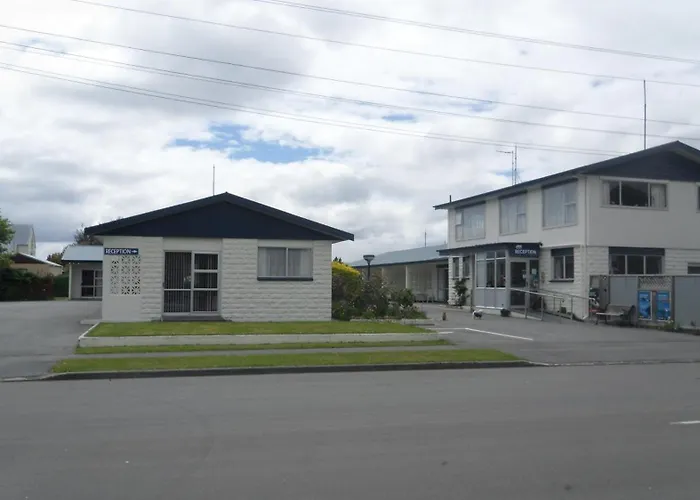 Dog Friendly Hotels in Te Anau