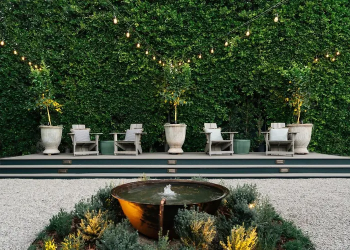 Dog Friendly Hotels in Los Angeles