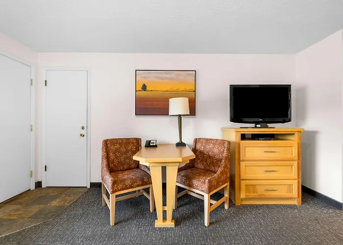 Dog Friendly Hotels in Idaho Falls