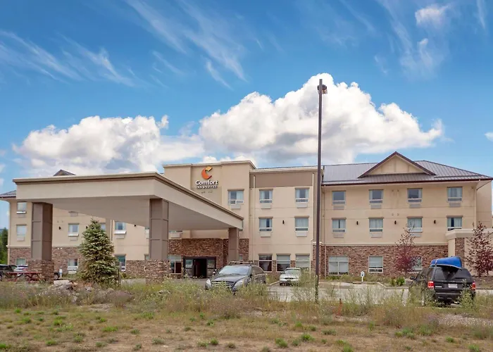 Dog Friendly Hotels in Valemount