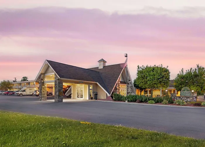 Dog Friendly Hotels in Plattsburgh