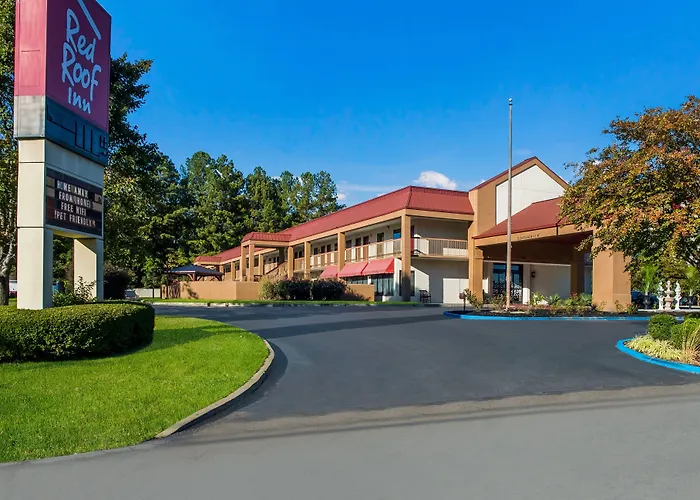 Dog Friendly Hotels in Tupelo