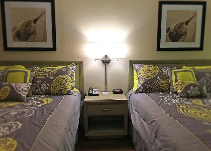 Dog Friendly Hotels in Clanton