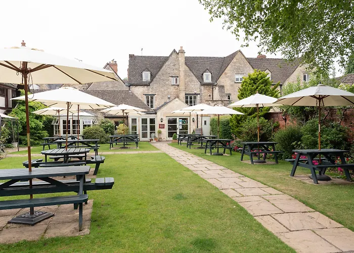 Dog Friendly Hotels in Cirencester
