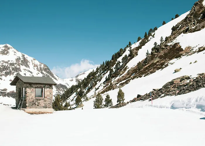 Dog Friendly Hotels in Pas De La Casa