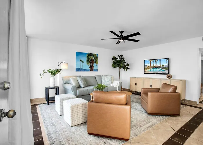 Dog Friendly Hotels in Palm Desert