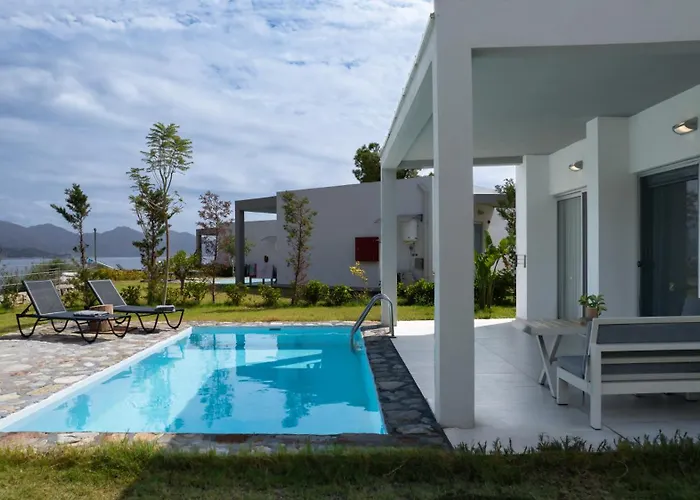 Dog Friendly Hotels in Turunc
