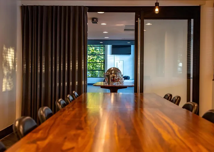 Dog Friendly Hotels in Portland