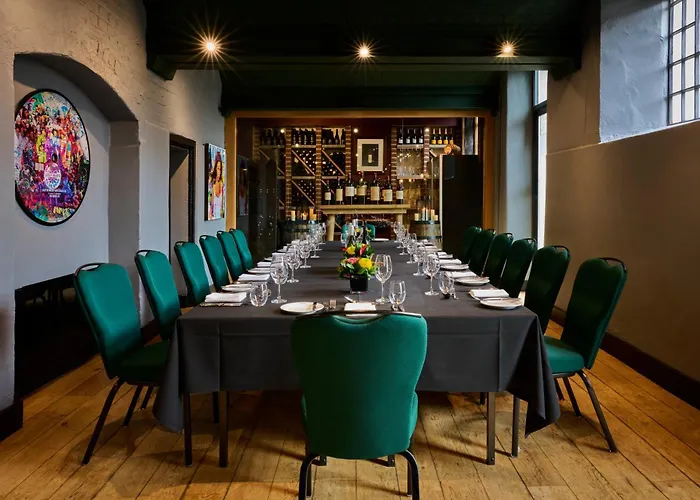 Dog Friendly Hotels in Oxford