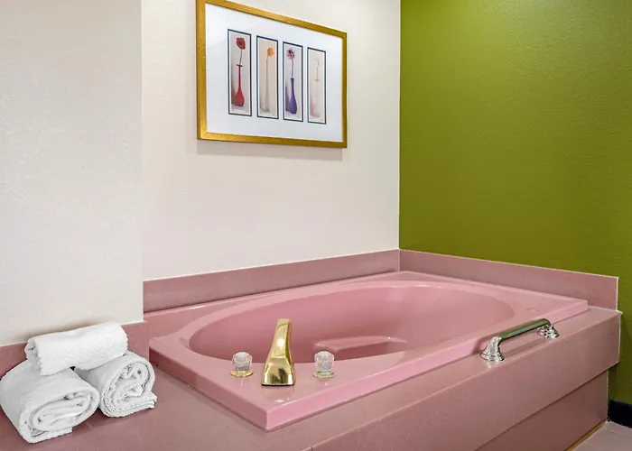 Dog Friendly Hotels in Goshen