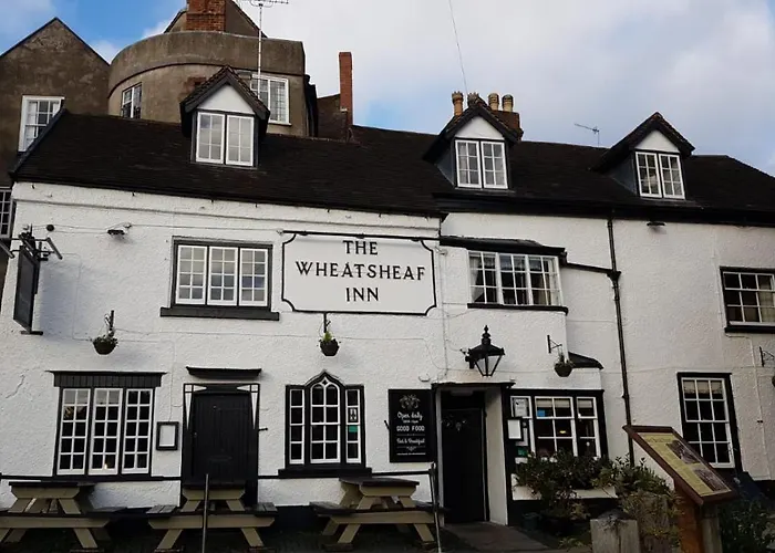 Dog Friendly Hotels in Ludlow